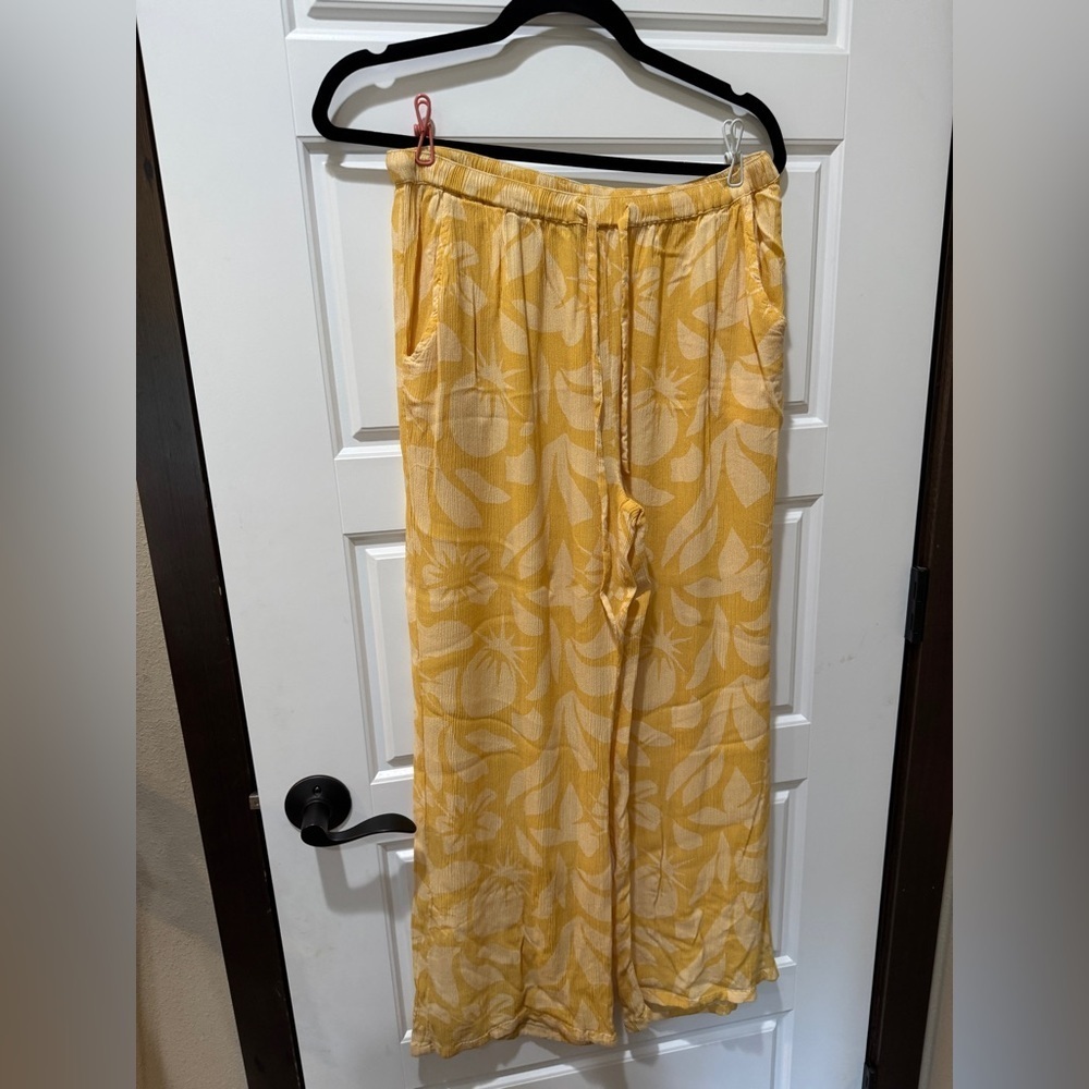 Boutique Sunlit Beach Pants| Vacation| Swim Cover Up| Boutique |